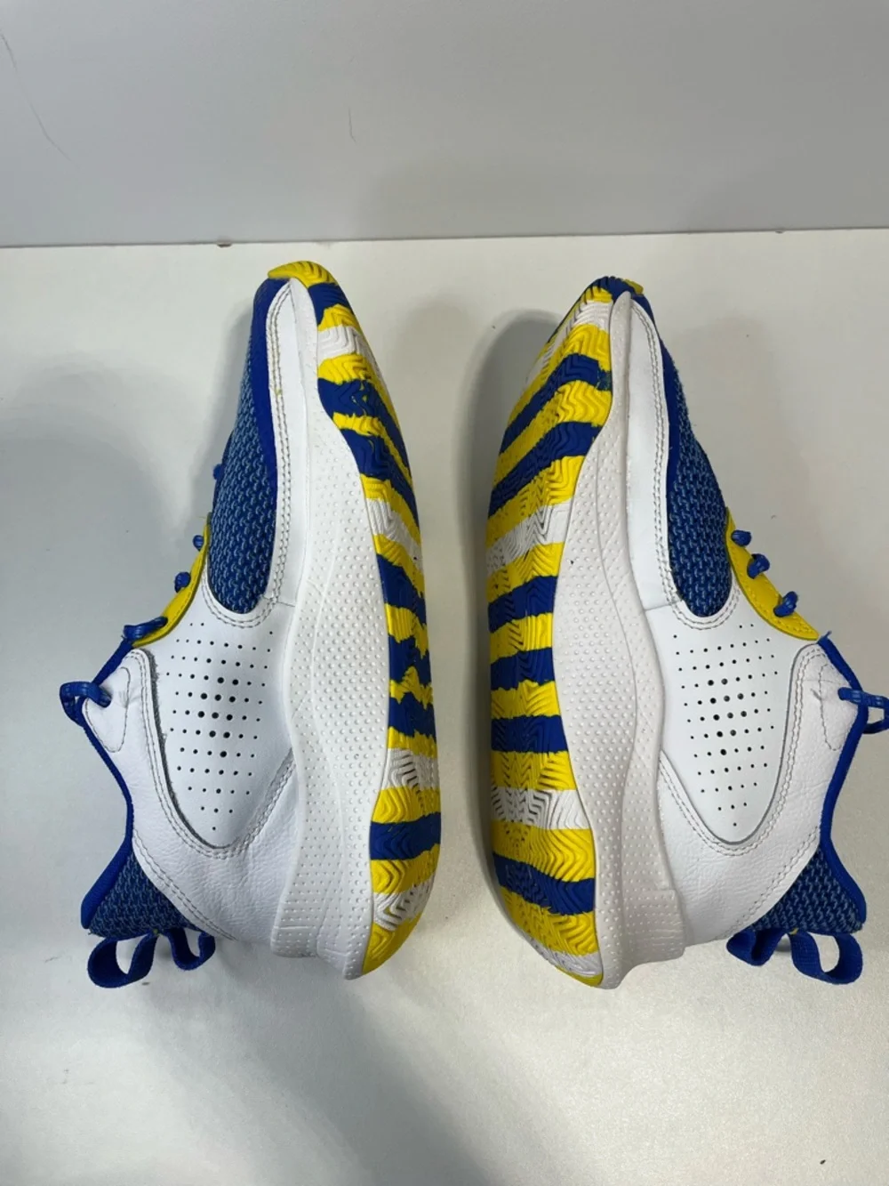 Under Armour Curry 3Z24 Basketball Shoes Kids Blue Yellow White Size 5
